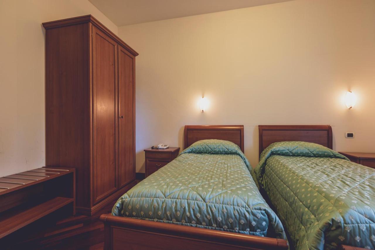 Albergo Ristorante Pasqui Rocca San Casciano Экстерьер фото