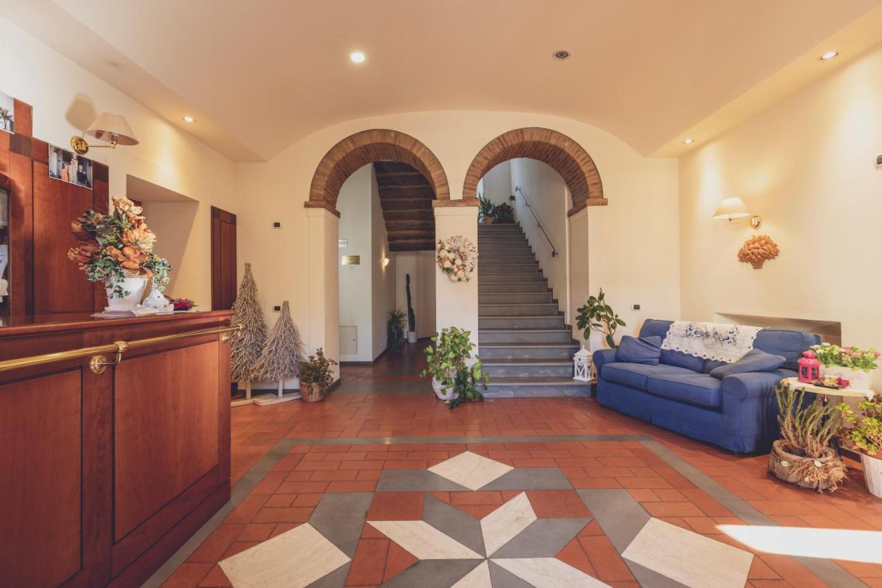 Albergo Ristorante Pasqui Rocca San Casciano Экстерьер фото