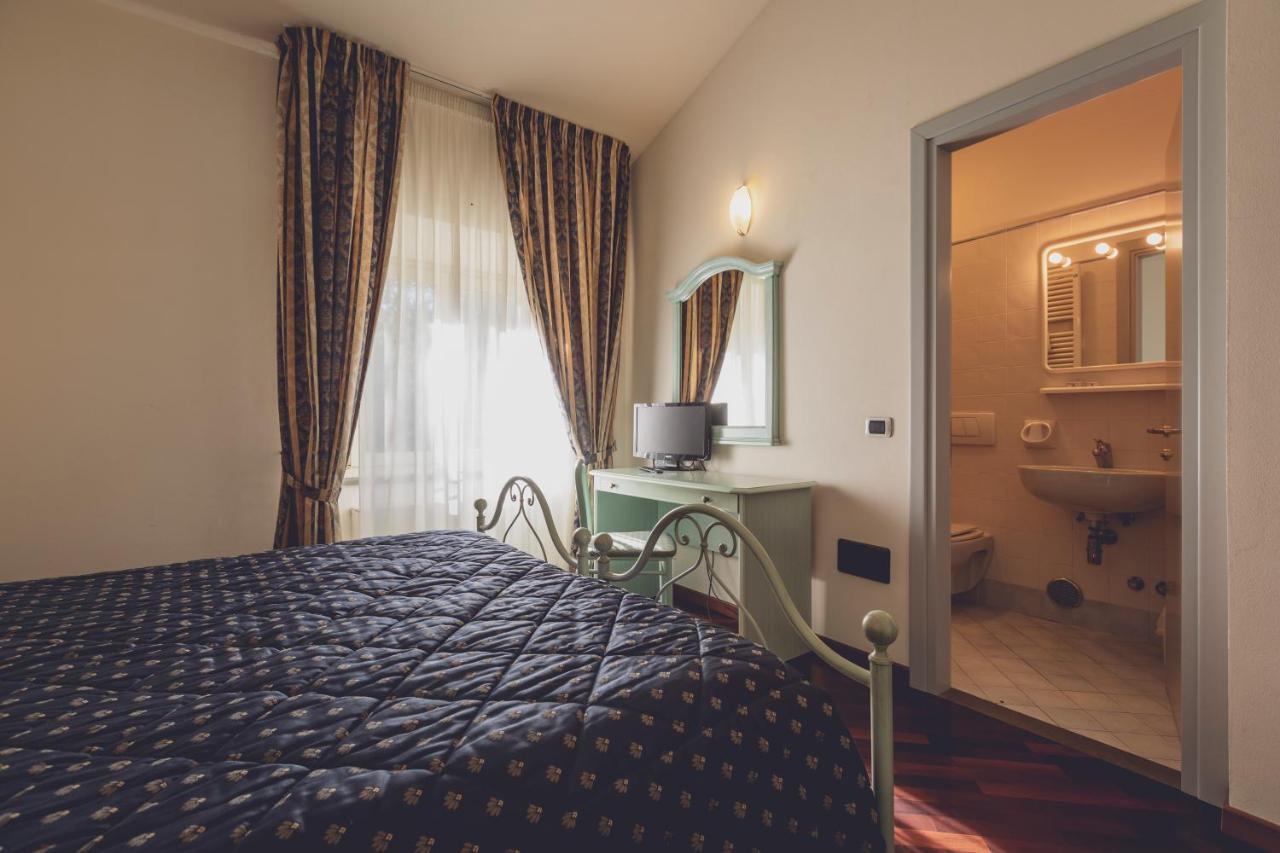 Albergo Ristorante Pasqui Rocca San Casciano Экстерьер фото